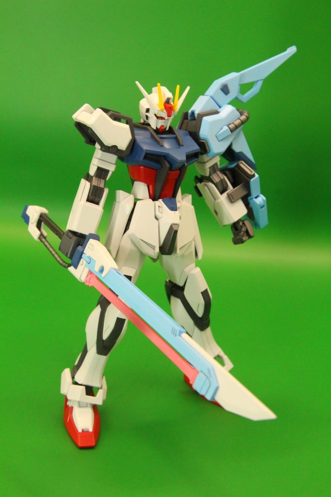 ランチャーに負けず劣らずシンプルな体型。バランスも個人的には完璧としか言いようがなく、武装などをシャープ化したのみです。