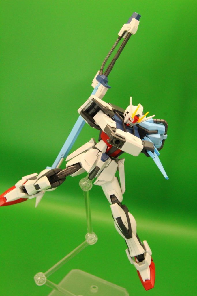 ただ、こちらも塗装派には合わせ目との兼ね合いがなかなか難しく、シュベルトゲベールやマイダスメッサーの肩は色々バラして貼って…と自分の技術では苦戦の連続でした(汗)