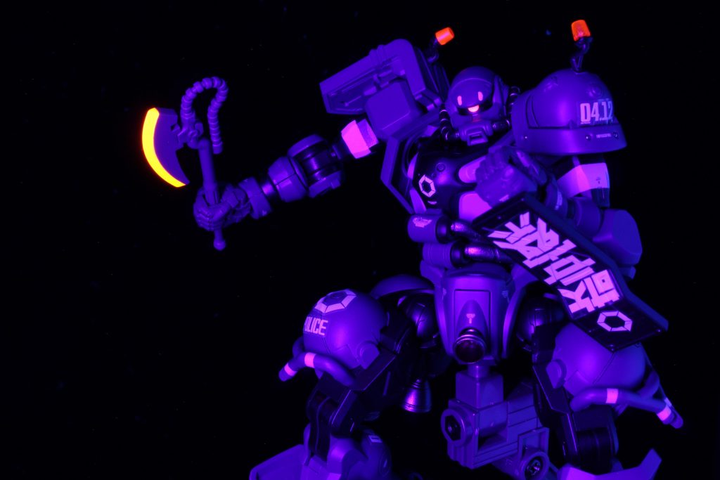 モノアイ、パトランプ、ヒートホークを蛍光カラーで塗装前回のジークアクスより綺麗に発色しました🙆‍♀️