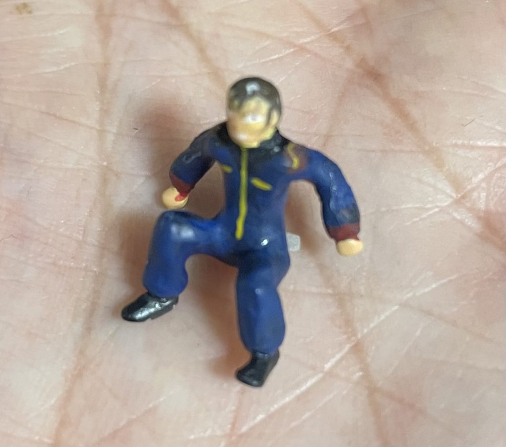 付属の整備士を切った貼ったしてMPを作りました。