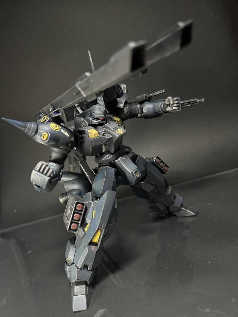 雑多に色々モノアイ動くとどういうポーズ取らせても決まりますよね〜