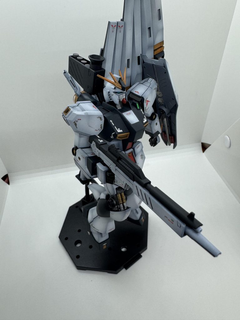 HG νガンダム–3枚目/制作者：もくもく