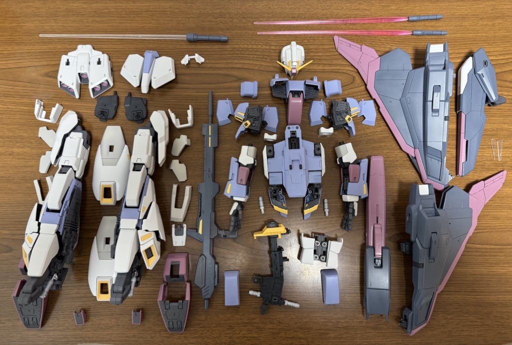 PG 1/60 MSZ-006 ゼータガンダム Ver.oKa Color｜nanさんの