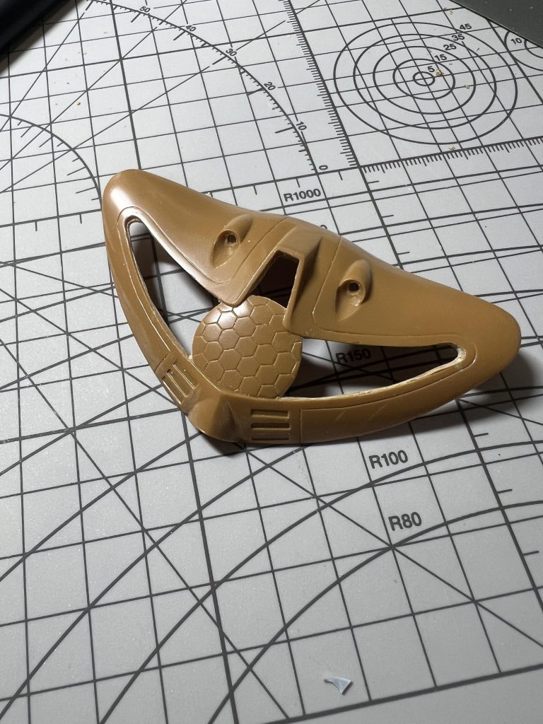 複眼のところも切り抜きました。