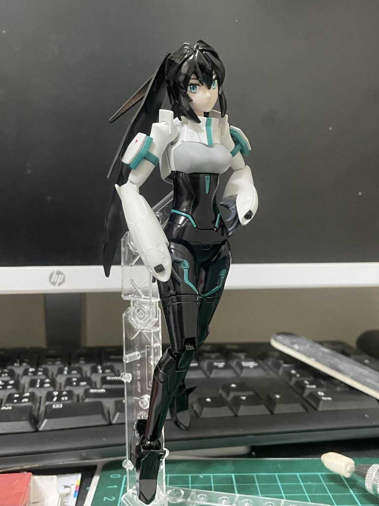 メイちゃん、やっぱり最高に可愛い!シンプルな塗装ながら、そのフォルムやディテールからしっかりとした美しさが感じられて、作っている間ずっとワクワクが止まらなかった。この一体に詰まった「好き」が、ちゃんと形になってくれた気がする。ガンプラってやっぱり楽しいなって、改めて思わせてくれる作品でした!