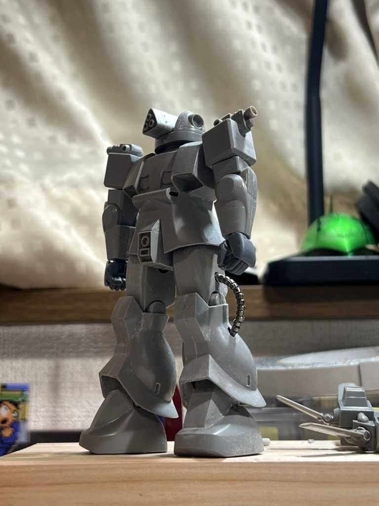 脚部と腰部の動力パイプ(伝動パイプ)はメタルパーツ化