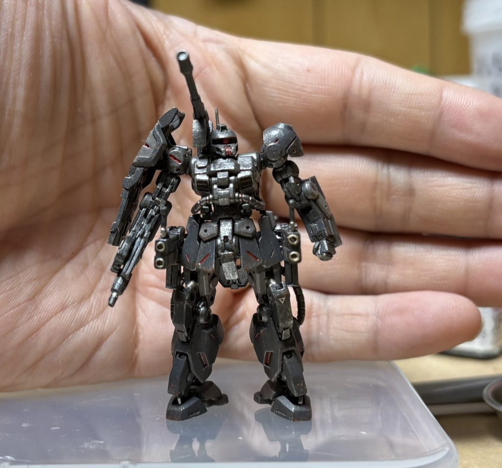 コレがギンギンにラメってた時のザクキャノンです(zaku-kao8)この後、全塗装し直して、艶消し振りました。塗装のミルフィーユやぁ〜(zaku-kao5) ...まぁ、こんなアタシにも、熱烈なファンがいてまして、今日ファンレターが届きました(zaku-kao8)ホント、自慢とかじゃないけど、せっかくだから、皆さんにもお見せしたいと思います(zaku-kao8)