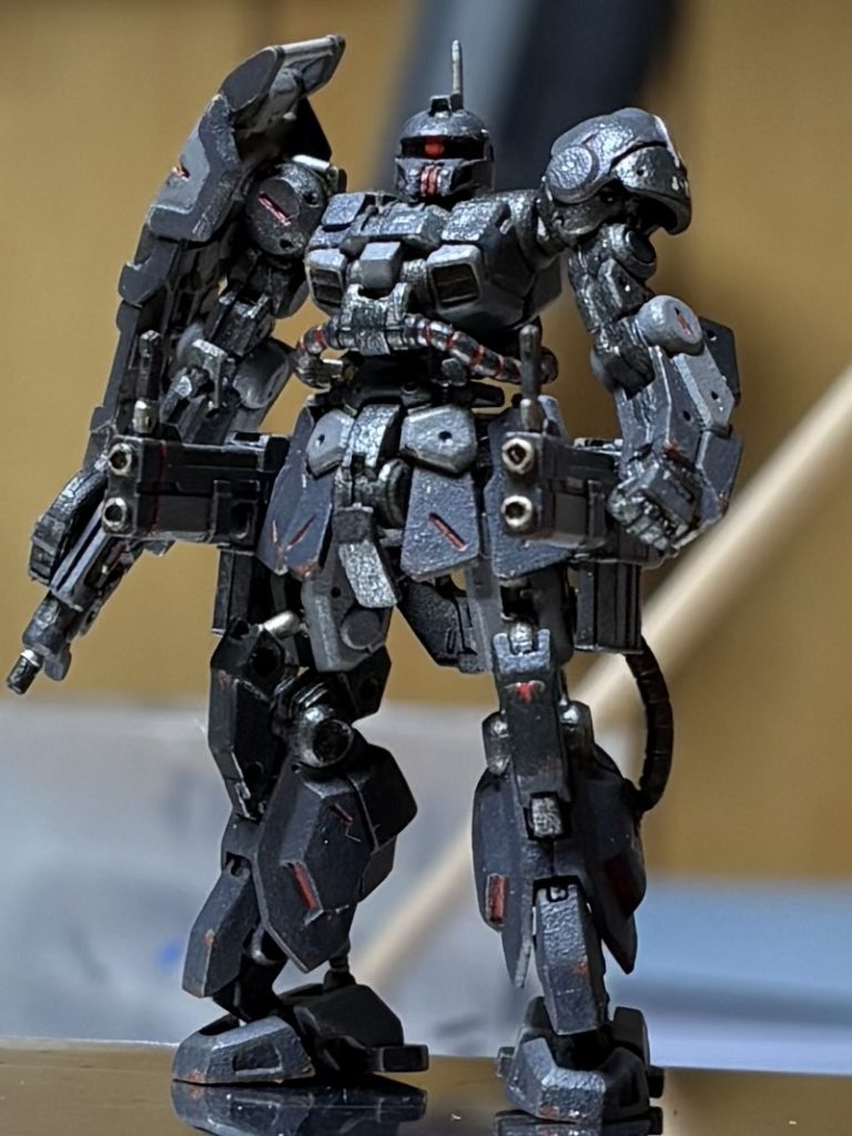 この写真を載せる段階でエライことに気づきました(zaku-kao8)キャノン砲をつけ忘れてますね(zaku-kao4)アタシは猪突猛進なので載せ直しはしません(zaku-kao8)次いってみよう!次どうぞ〜!