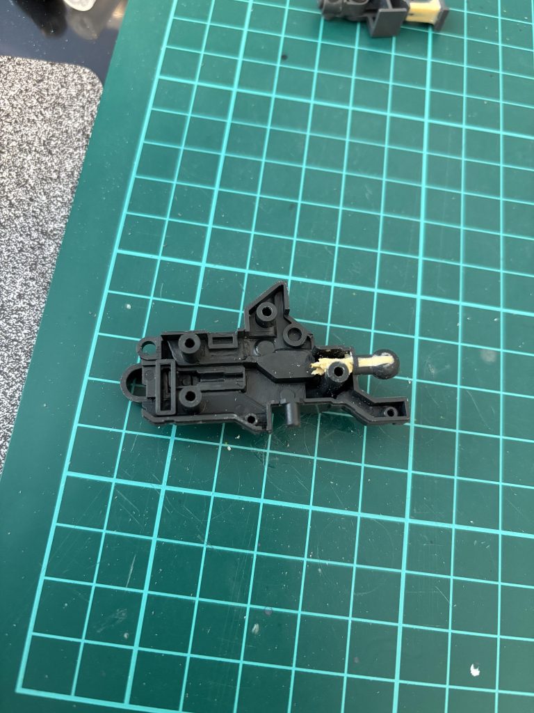 足首も弱そうだったんで補強。