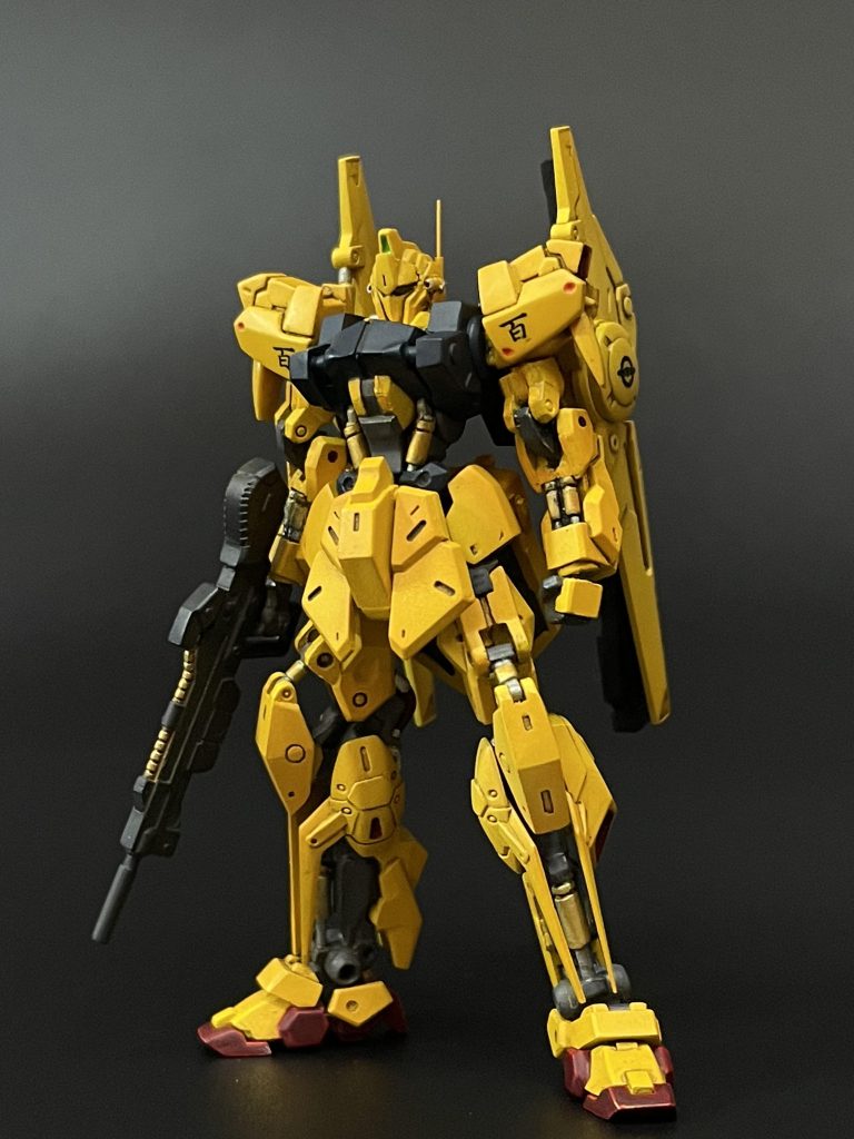 いつもの脚長と、ウエストシェイプ、アンテナ交換、関節の角度調整 なもんです。が、いい位置が定まらない!関節はまだ固定してないんですが、わずか傾くとほかの部位とのバランス取れず💧さらに撮影アングルも決まらない!ま、まあ、というところで、とりあえずの撮影です😅