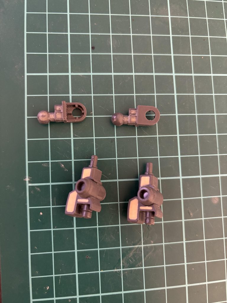 肉抜き穴埋め。パテは初めて使いましたが、削るの気持ちよくてハマりそうです。