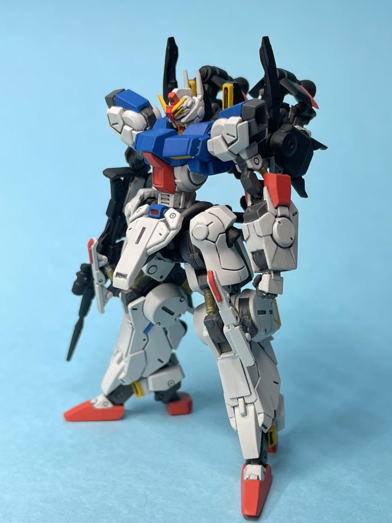 本体ホワイトをラッカー塗装、その後フレームを水性で塗装してはみ出たところを拭き取り基本すべてエアブラシで