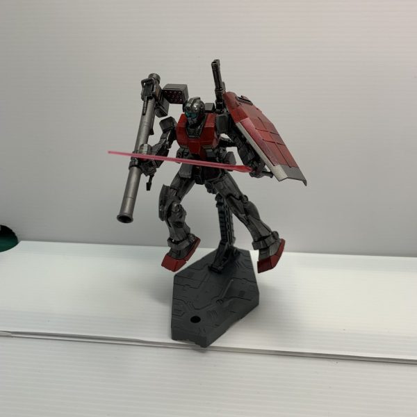 ジム　ショルダーキャノン／ミサイルポット装備