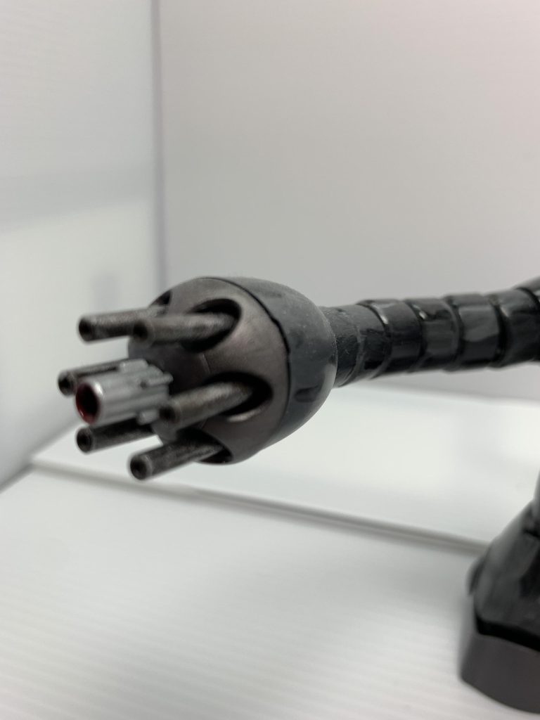 メガ粒子砲とバルカン砲の砲身を取り付けました。