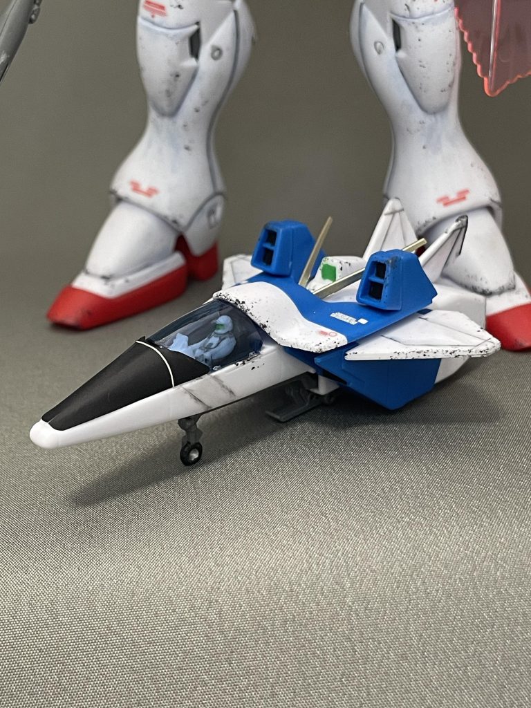 コアファイターにウッソのフィギュアも附属