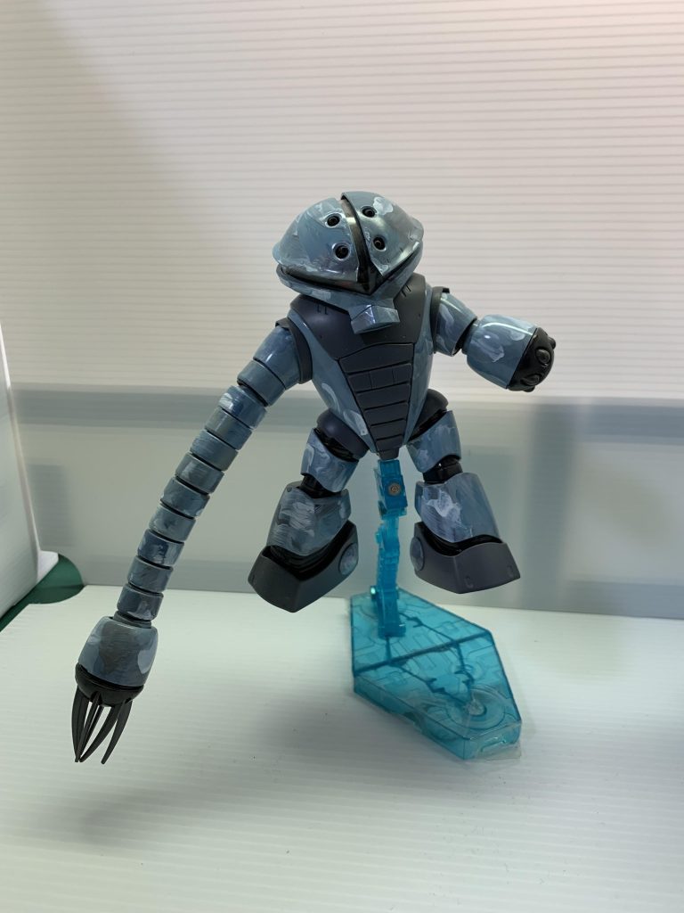 右腕を延長させました。