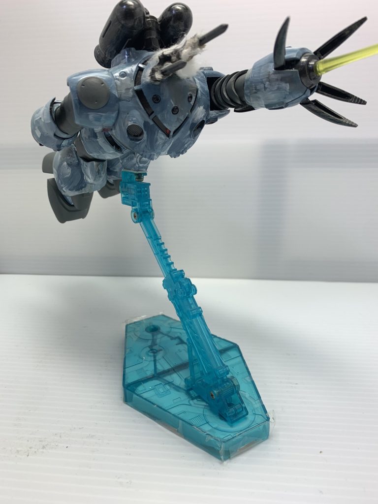 水中移動状態です。ビームキャノン、魚雷を発射させました。