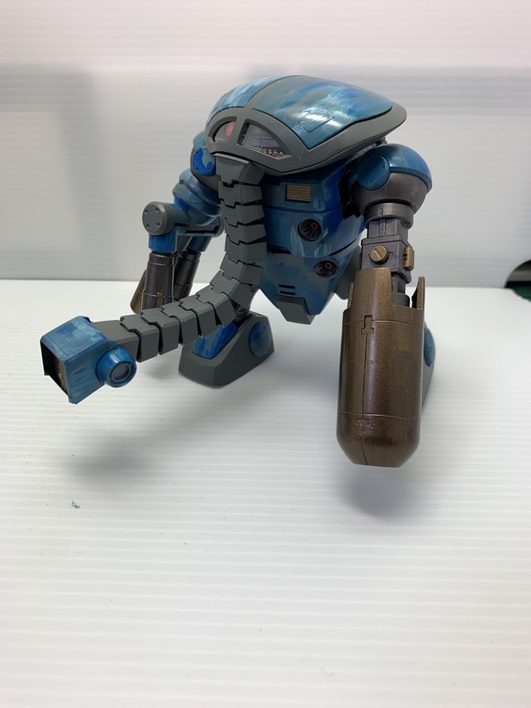 左腕はハンドミサイルユニットを装着させました。