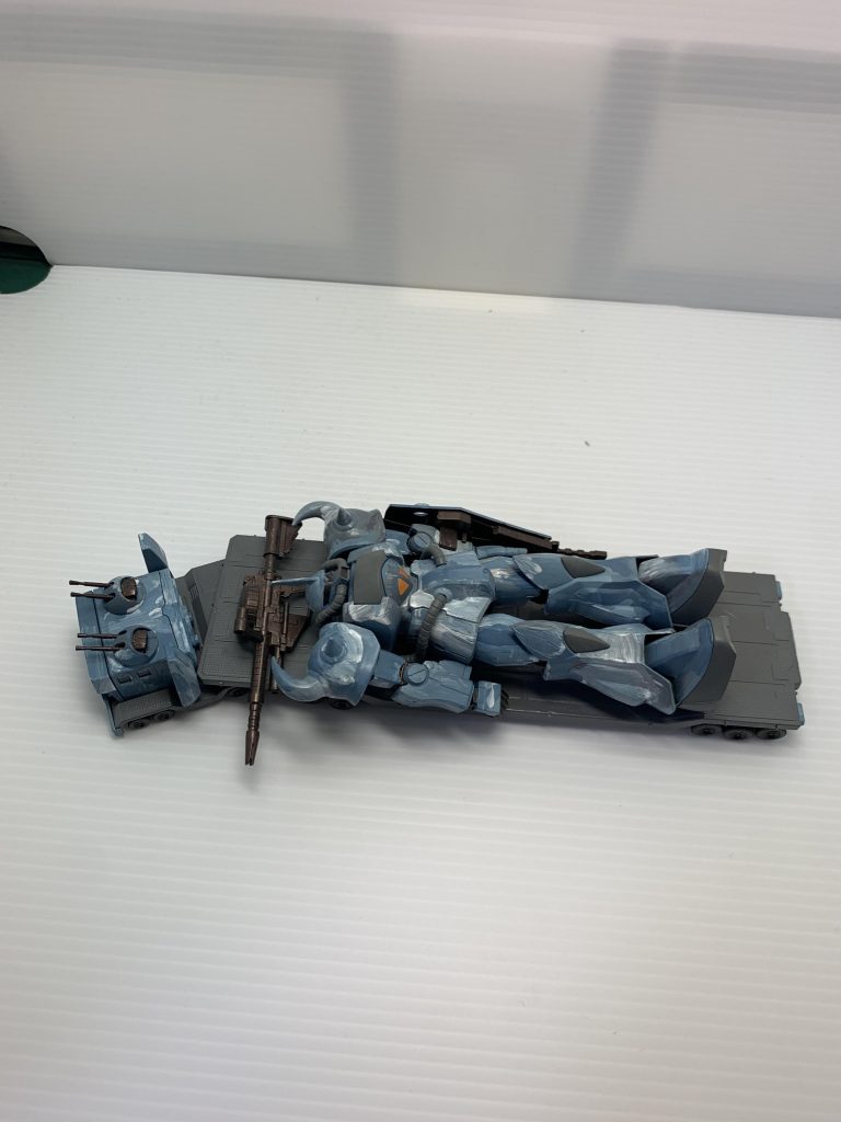 グフ輸送中です。