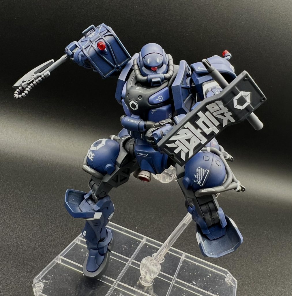 軍警ザク（警察は善でしょー）–5枚目/制作者：@RIKI