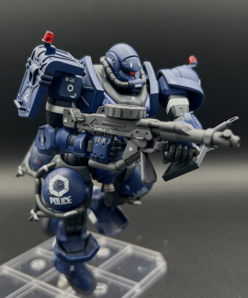 軍警ザク（警察は善でしょー）–6枚目/制作者：@RIKI