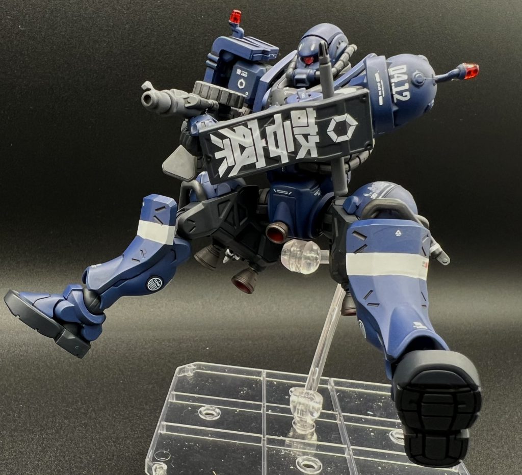 軍警ザク（警察は善でしょー）–2枚目/制作者：@RIKI