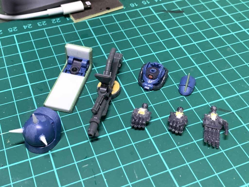 HG 1/144 シャア専用ザク（軍警ザク改造）–8枚目/制作者：FUZITAKU