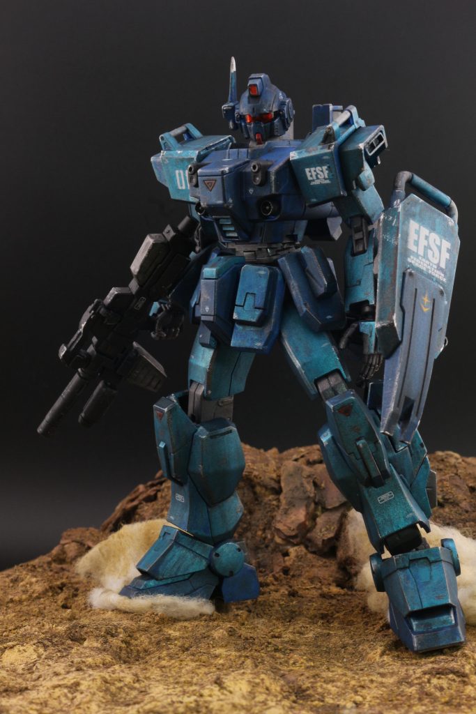 当初はイフリート改とブルーディスティニー1号機一緒に投稿しようと思っていました。