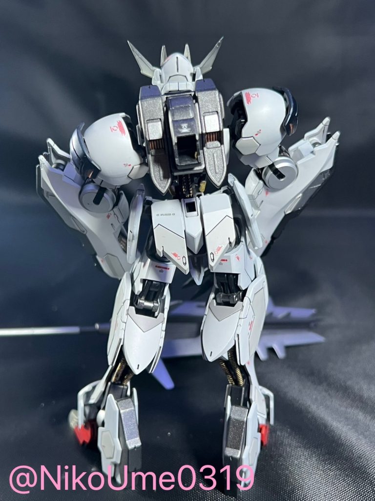 うしろ(gundam-kao6)