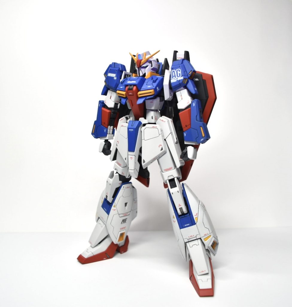 ・首1mm、腰2mm、脛3mm、足首1.5mm延長してます。詰まった感じがなくなり、スタイルが良くなったと思います。マスターアーカイブのZガンダムを参考にしてるので脚は長めに設定。