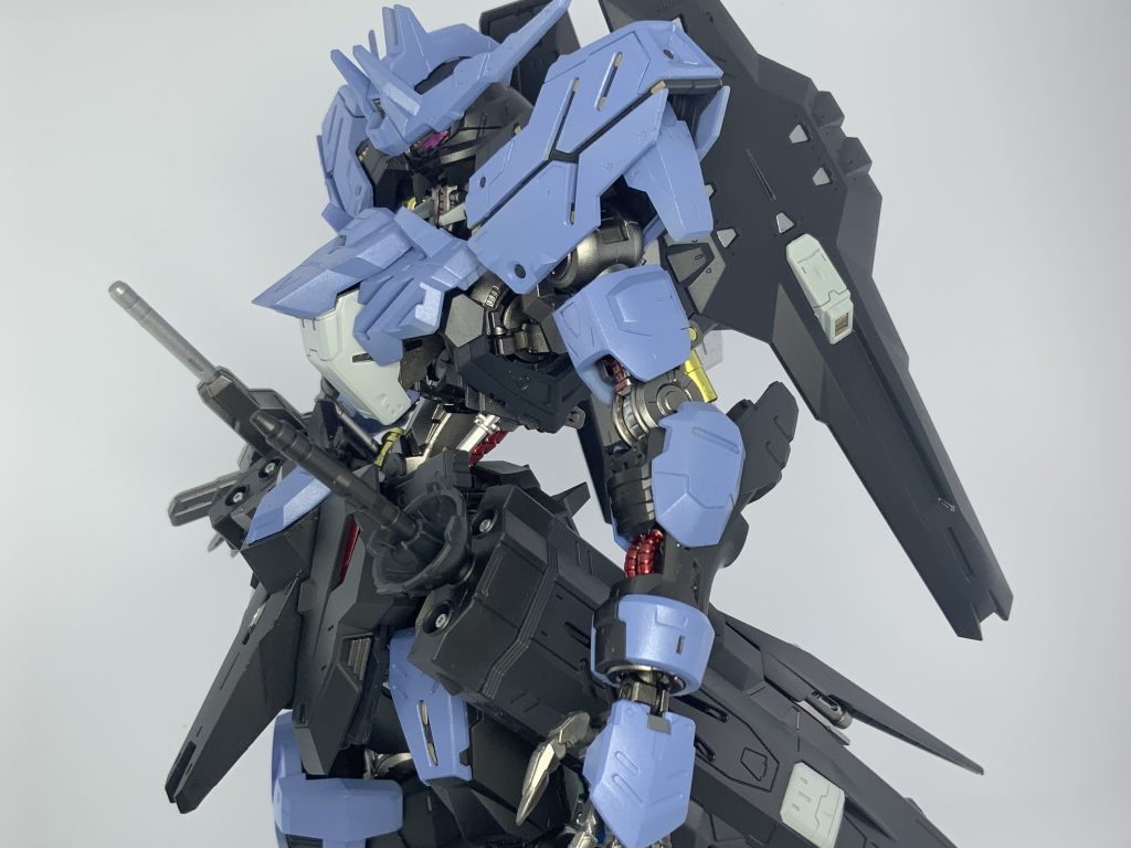 ちなみに鉄血で1番好きなガンダムはバエルです