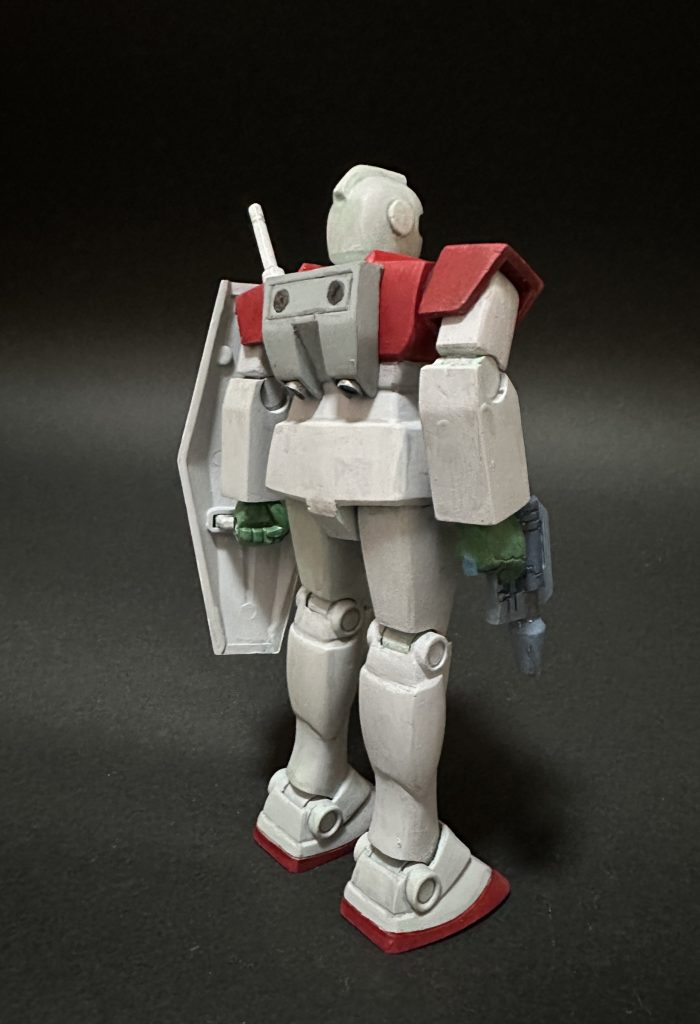 ボディカラーはいつも迷うのですが、ライトグレーにうすい緑を足したものにしてみました。 