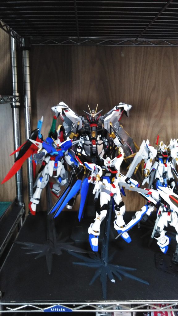 キラとシンの専用機–3枚目/制作者：renesis8kt