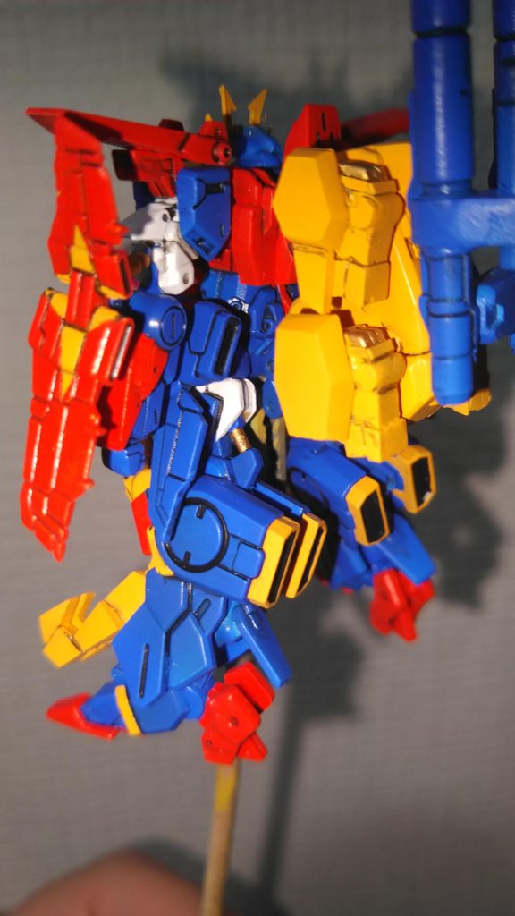 此方は背面リクトライオンはフェイスだけではなくほぼ全てのパーツをスクラッチする羽目になろうとは…