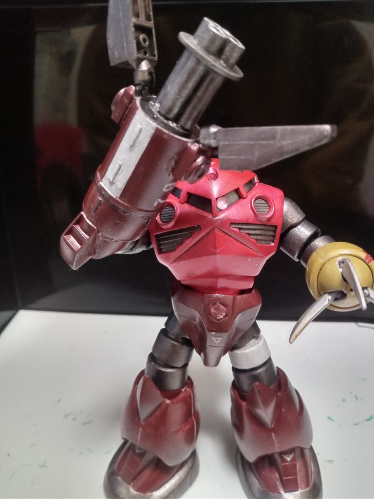 一応ガトリングガンは引き出すことも可能です。本当は腕以外にも色々と弄りたかったのですが、作成途中でモチベーションがちょっと下降していたので改造は腕だけにしました^^;