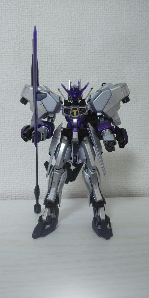 カラーリングモチーフはG-3ガンダムとトールギスⅢ。