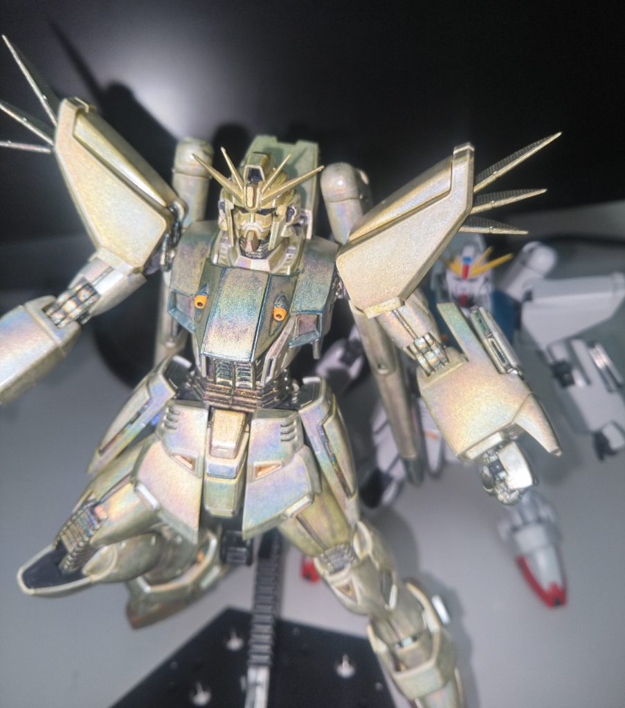 通常バージョンのF91も用意したかったのは、こういう分身を置き去りにした絵を見たかったから。