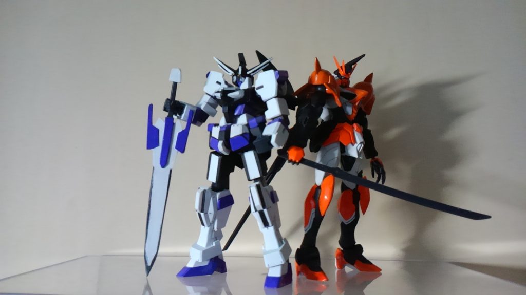 ライバルのトライジェスターとレギーラ・レギルスで2ショット。この二体は、ウルトラマンオーブとジャグラス・ジャグラーがモデル。