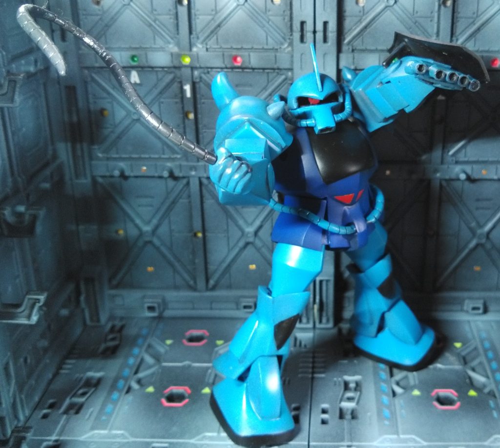 ザクとは違うアクションポーズ