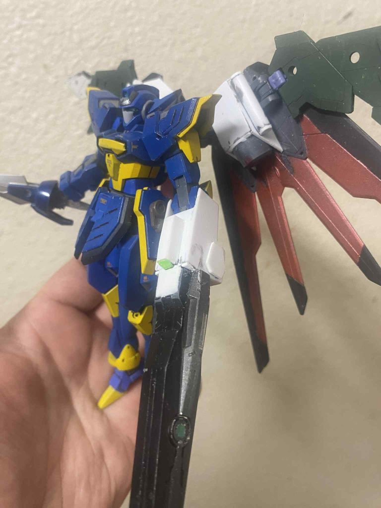 腕部キャノンにも30MMパーツを使用