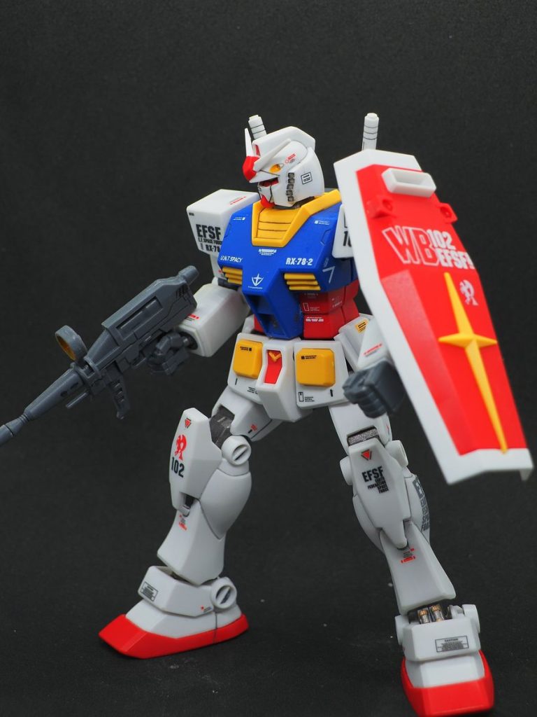 デザイン的には旧ＨＧこちらの方が好きかも(gundam-kao5)