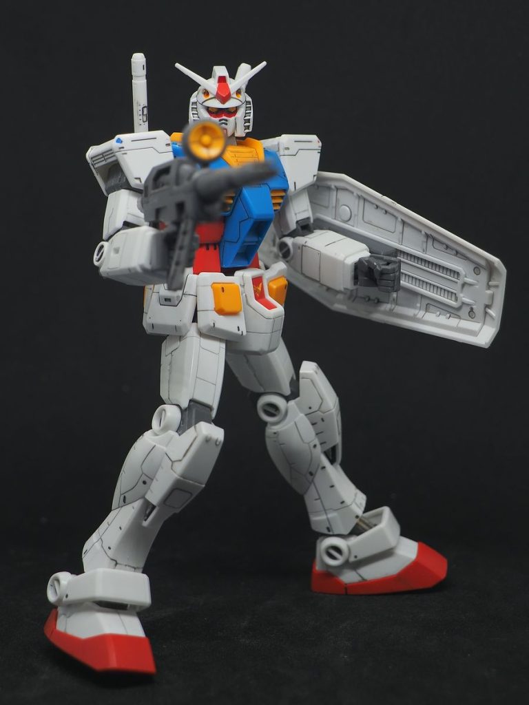 おかげで合わせ目処理の場所とかもわかって良かったですが、デカール貼る気力がなくなりました(gundam-kao2)