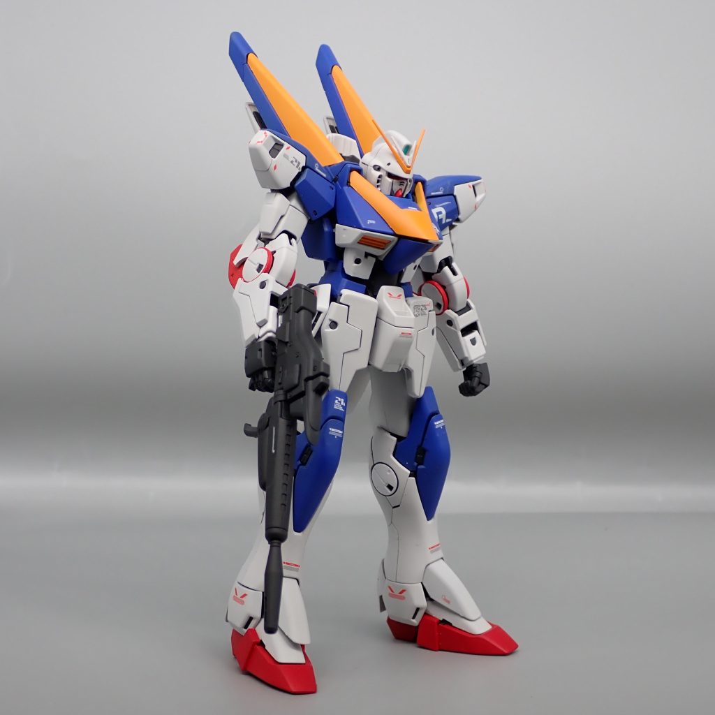 V2ガンダム–2枚目/制作者：アンジェロのプラモデル工房