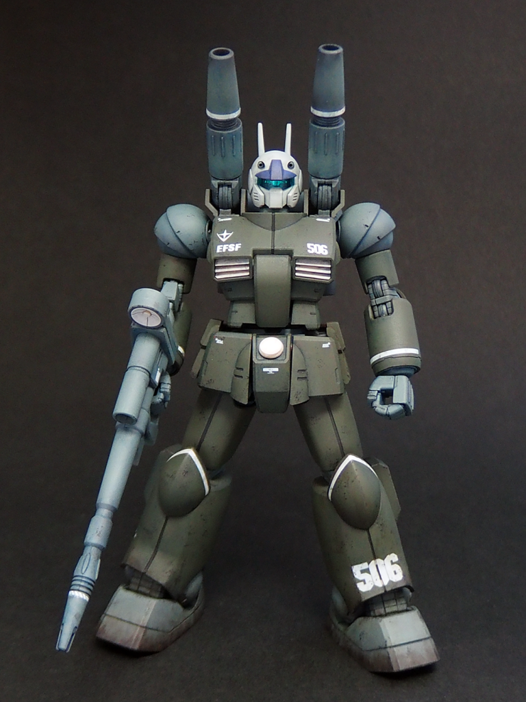 デカールは全体的には抑え目に、メリハリ付けのためのラインデカールなどを貼りました。506のナンバーは余り物のデカールから。分かる人には分かるアレ。