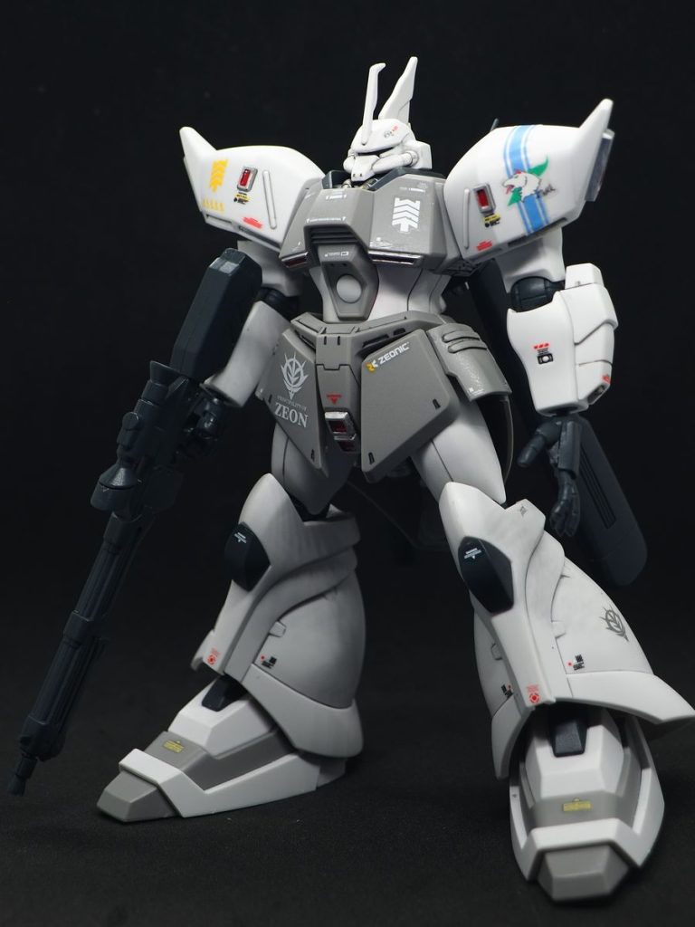 普通のゲルググより、Ｊ型の方がカッコイイですね(gundam-kao2)