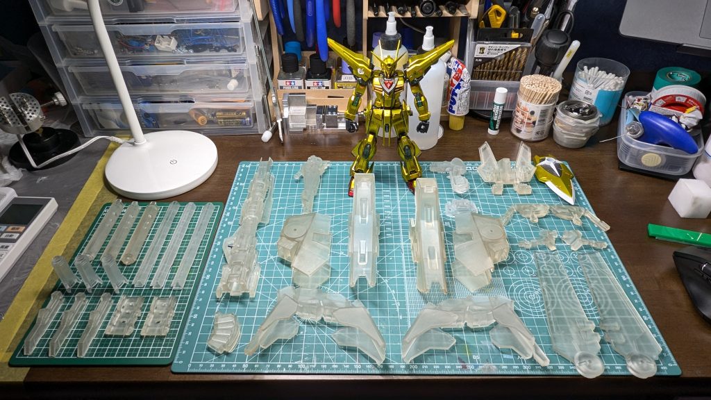 全パーツ印刷時、33パーツ表面処理やパテ埋めを行い組み立てました。