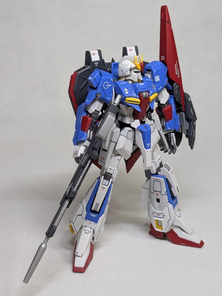 こちらのキット、難易度高めと聞いていて、作ってみて納得です。仮組すると部品を壊してしまいそうなので、今回はやめました。それでも危なかった、、、