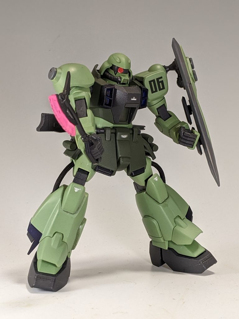 ヒートトマホーク。ガンダムマーカー蛍光ピンク直塗りなのであまり詳しくお見せできない…