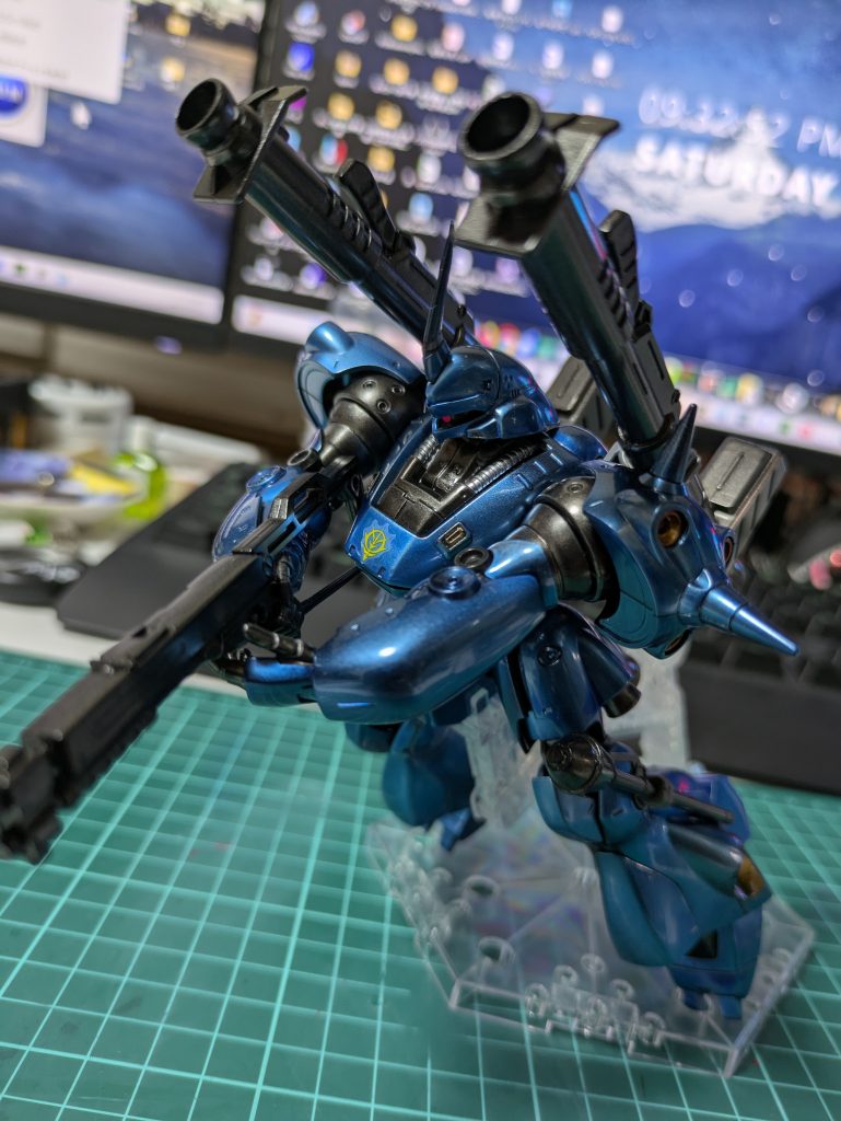 バーニヤ類の色をどうするか、悩みました。黄色?ゴールド?迷いながらエアブラシ吹いていたら、金色っぽくなりました。
