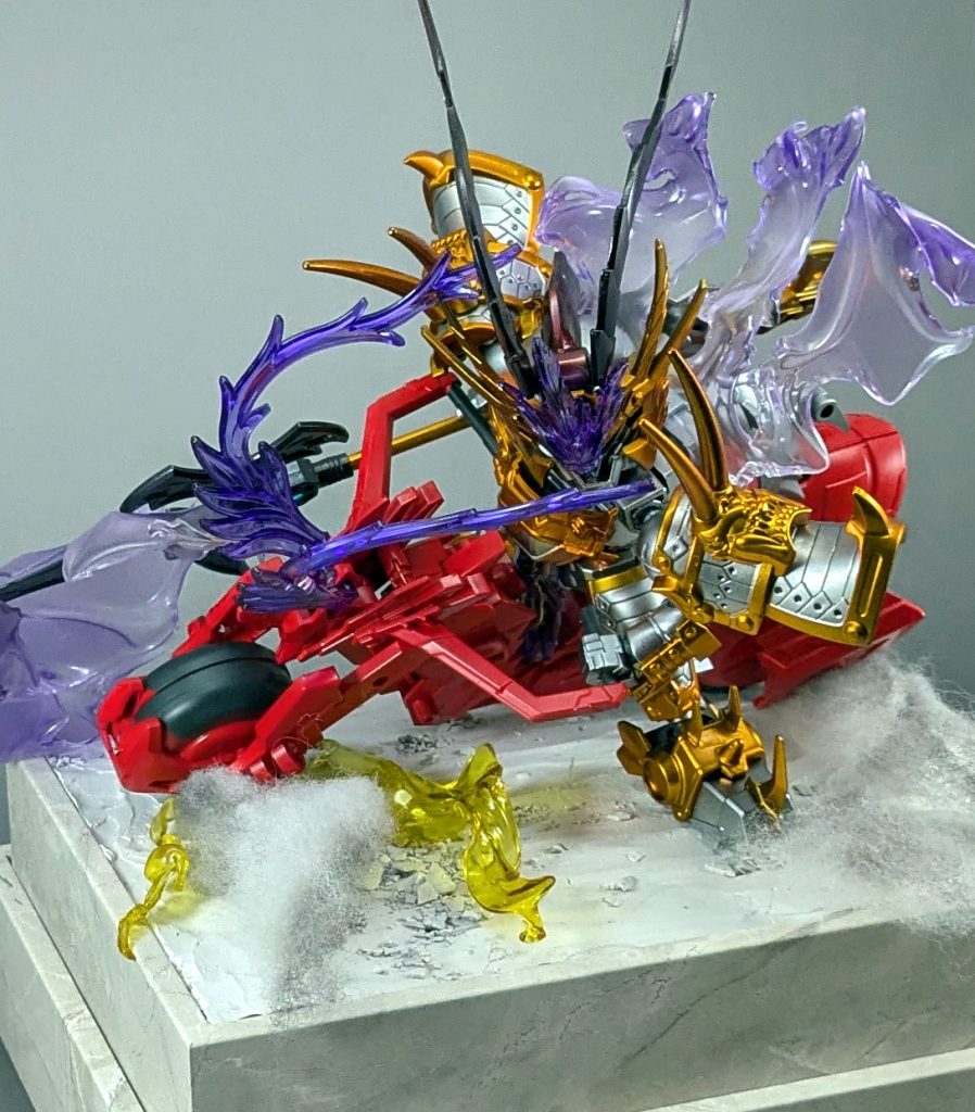 武器エフェクトや背面のマント風エフェクトの形に拘りました。